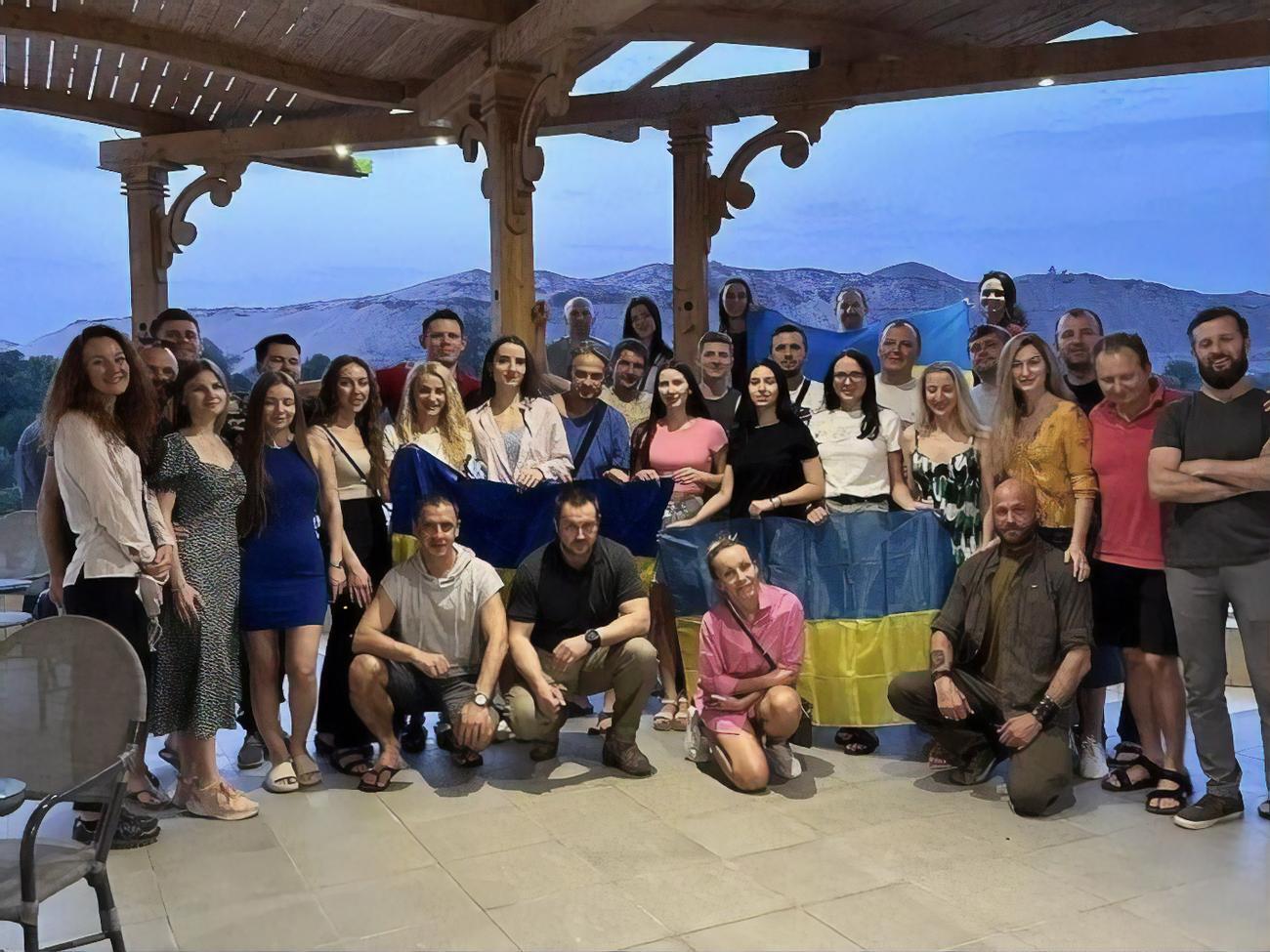 Украина вывозит своих граждан из зоны конфликта