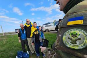 Из плена вернули украинцев, защищавших страну на востоке