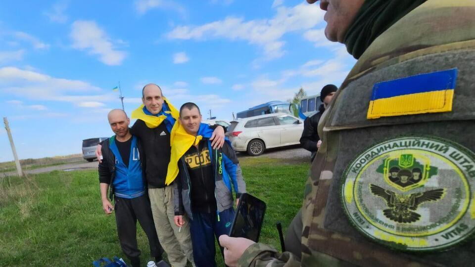 Из плена вернули украинцев, защищавших страну на востоке