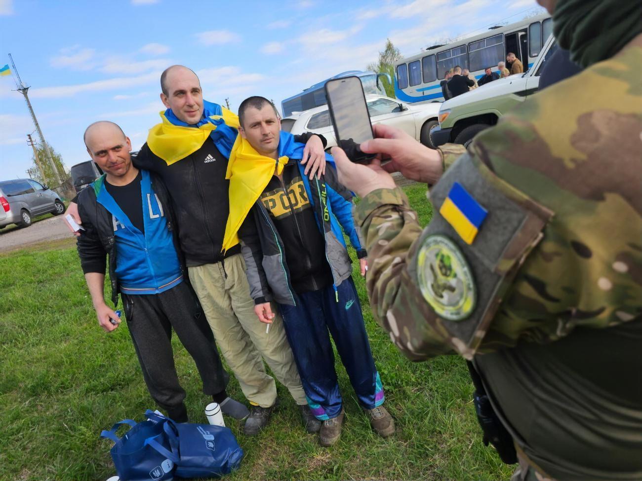 26 апреля из российского плена вернули 44 украинца, 42 из которых – военнослужащие