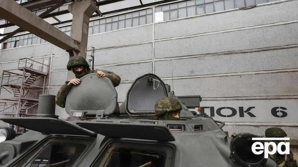 Россияне строят укрепления на станции перед украинским контрнаступлением
