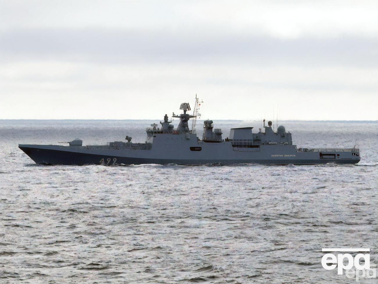 В Черном море на боевом дежурстве находится семь российских кораблей