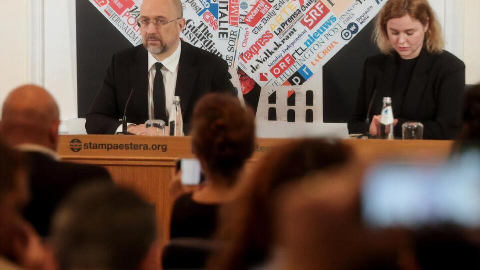 Вступление Украины в НАТО станет "достоянием" для Альянса, считает Шмыгаль