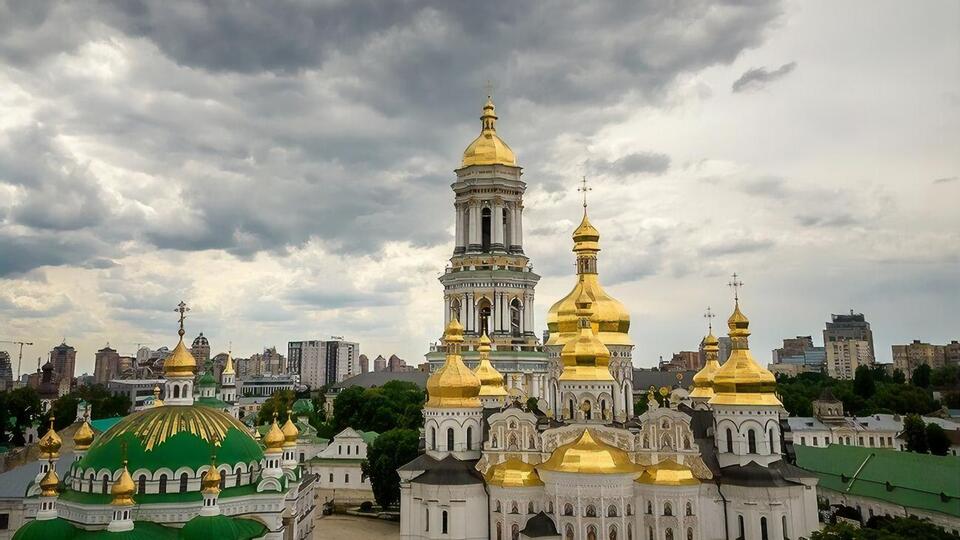 Кабмін України 30 березня ухвалив рішення про передання майна Києво-Печерської лаври в управління державі