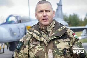 Русін-Сенді (на фото) було звільнено без пояснення причини, пишуть місцеві ЗМІ
