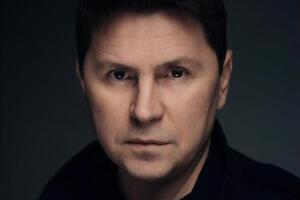 Подоляк: Это не воспоминания о нацистах в XXI веке. Это реальность украинцев, которых убивают россияне