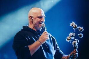 Потап мечтает после победы обнять сына, жену и родителей