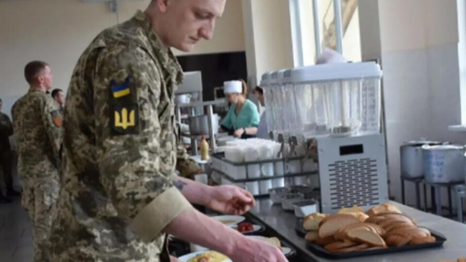 В ВСУ есть спрос на питание для людей разных вероисповеданий – глава Минобороны
