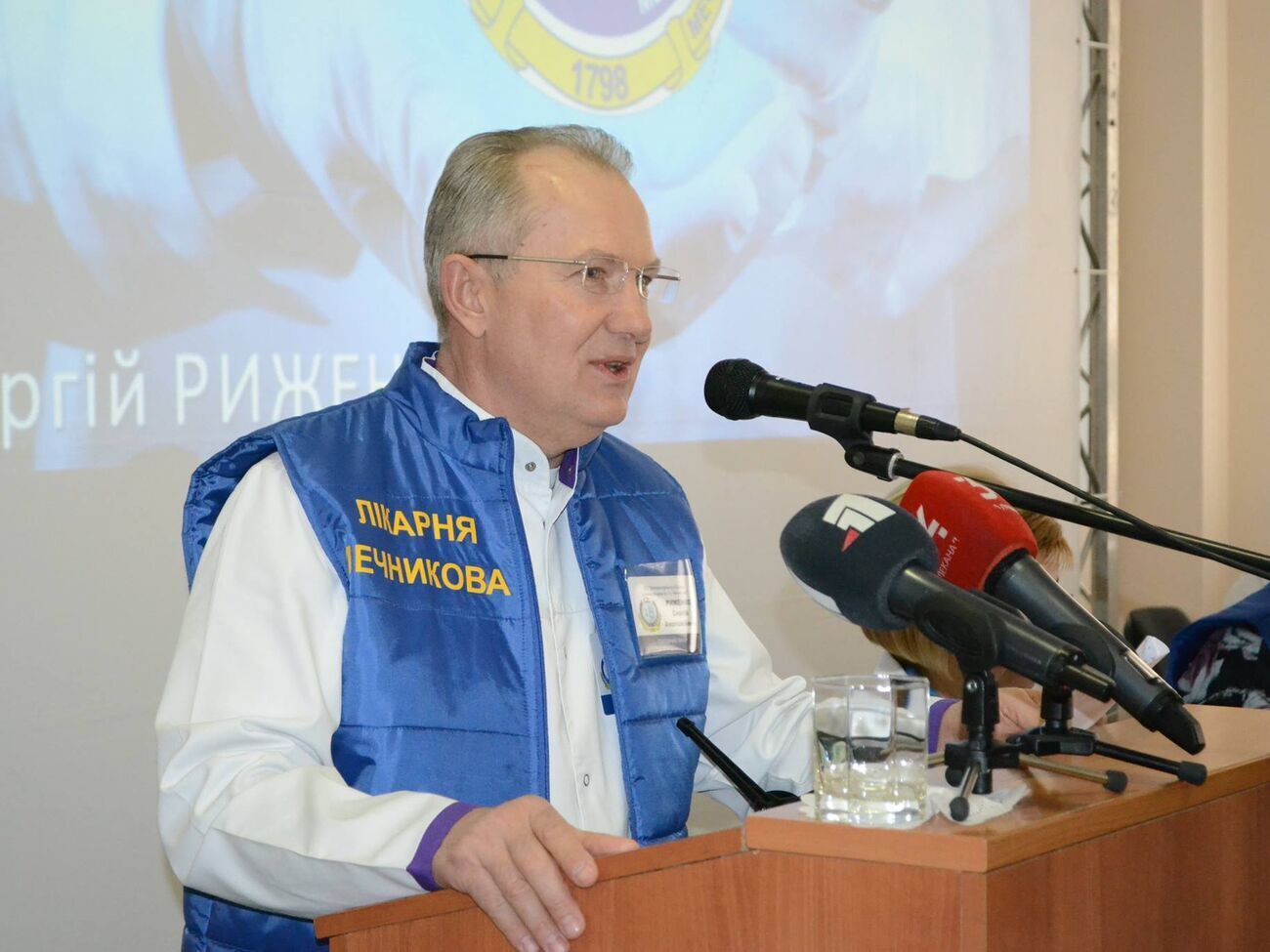 Відірвані обидві ноги й переливання восьми літрів крові – таке переживе не кожен. Боєць Володя став для нас символом мужності й виживання