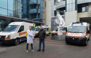 Машины центру передал бизнесмен Богдан Мыслицкий