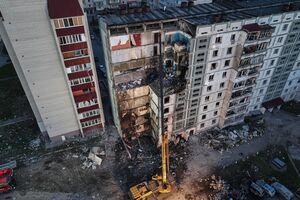 Унаслідок російського удару по Умані загинули або дістали поранення десятки людей