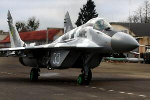 По данным канцелярии президента Польши, первые польские МиГ-29 уже прибыли в Украину