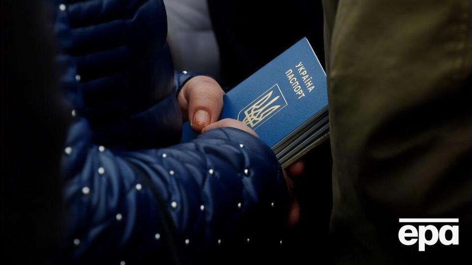 Закон предполагает, что на период оккупации местом регистрации детей будет считаться зарегистрированное место жительства их родителей