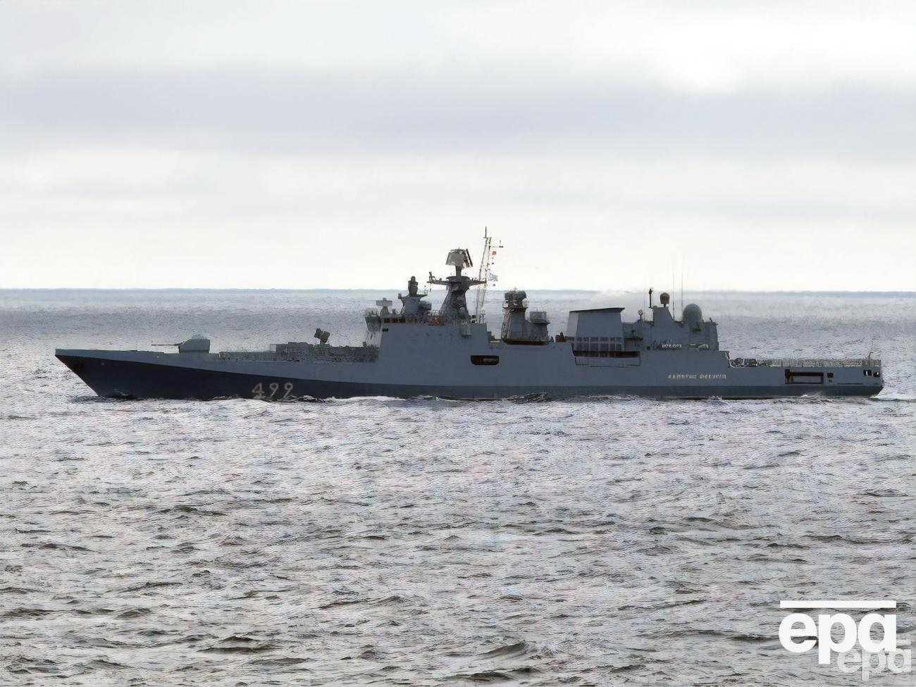 В Черном море на боевом дежурстве находится семь российских кораблей