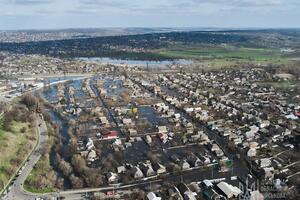 Из затопленных домов уже эвакуировано шестерых местных жителей, сообщил городской голова Краматорска