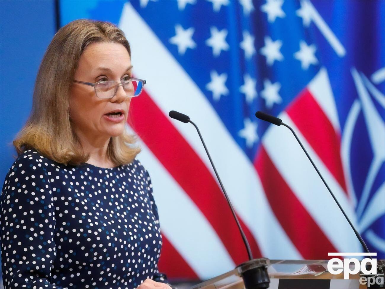 Сміт підкреслила, що НАТО не дає порад українському командуванню