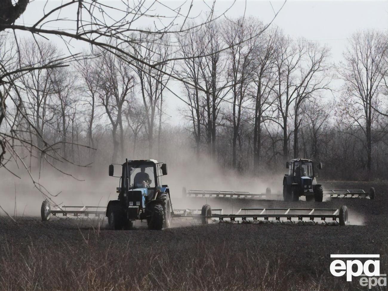Аграрии во всех регионах засеяли более 500 тыс. га