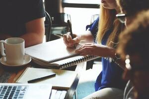 Есть список из 70 профессий и специальностей, на обучение которым можно получить ваучер