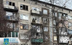 Взрывной волной и осколками российских снарядов повреждены жилье и хозпостройки
