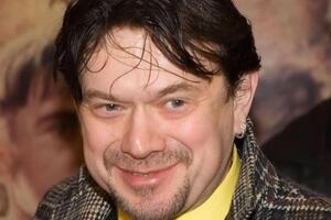 Ступка служит в Национальном драматическом театре имени Франко