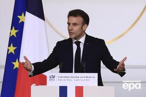 Китай може відіграти "головну роль" у війні РФ проти України, заявив Макрон