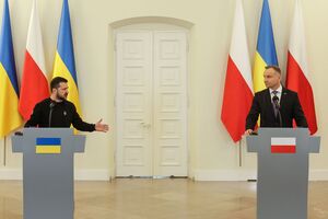 Зеленский выразил благодарность Дуде за "мощный оборонный пакет" Польши, который усилит украинских воинов и поможет защитить их жизнь