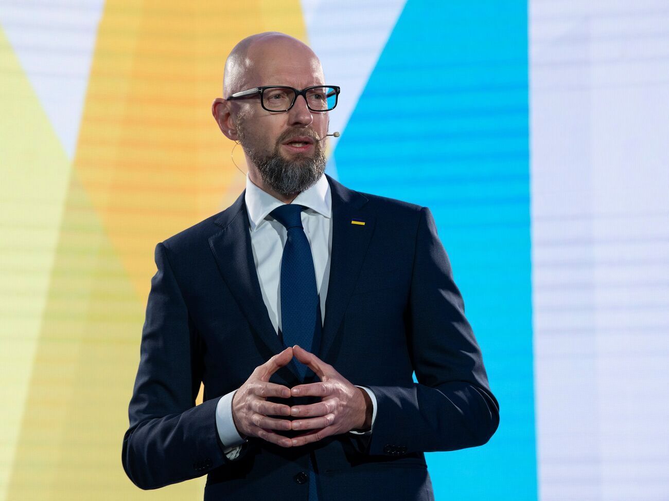 Яценюк вважає, що Росії потрібне заморожування війни в Україні