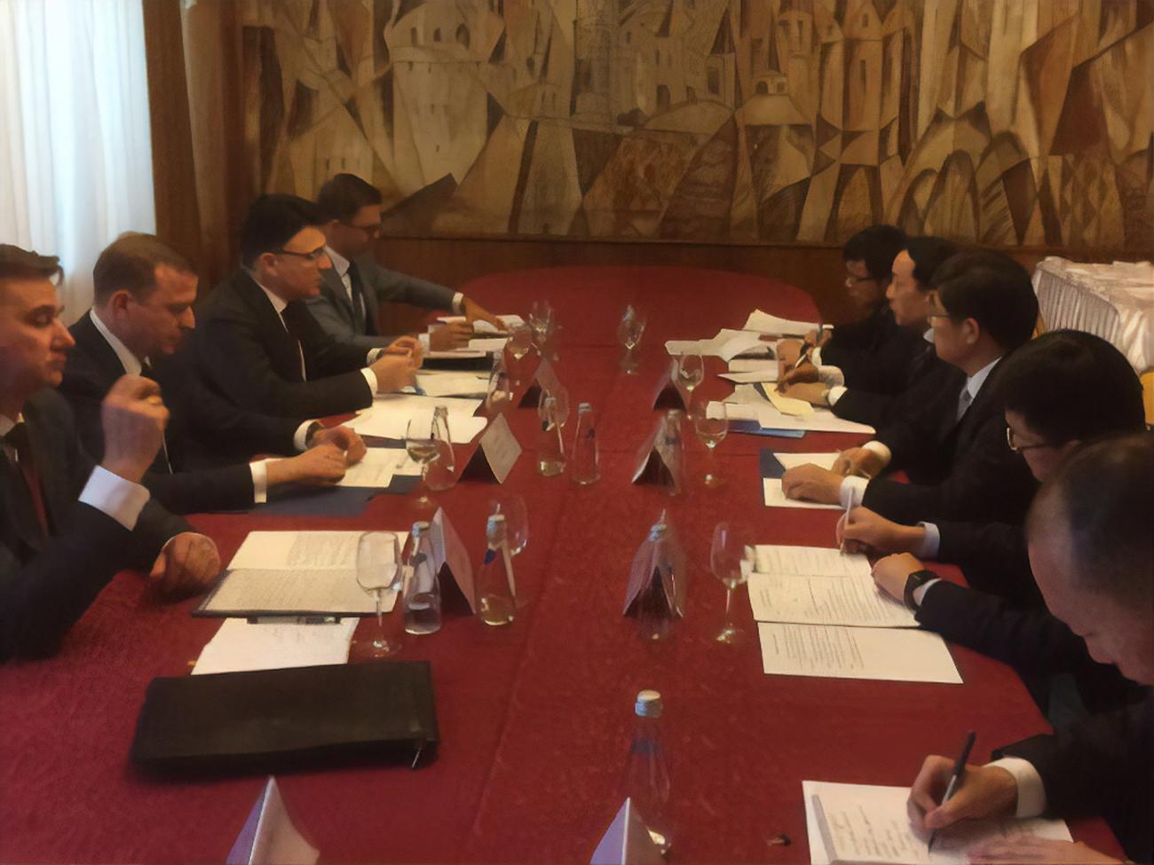 Представники Роскомнагляду й кіберадміністрації Китаю розпочали співпрацю із зустрічі у червні 2017 року