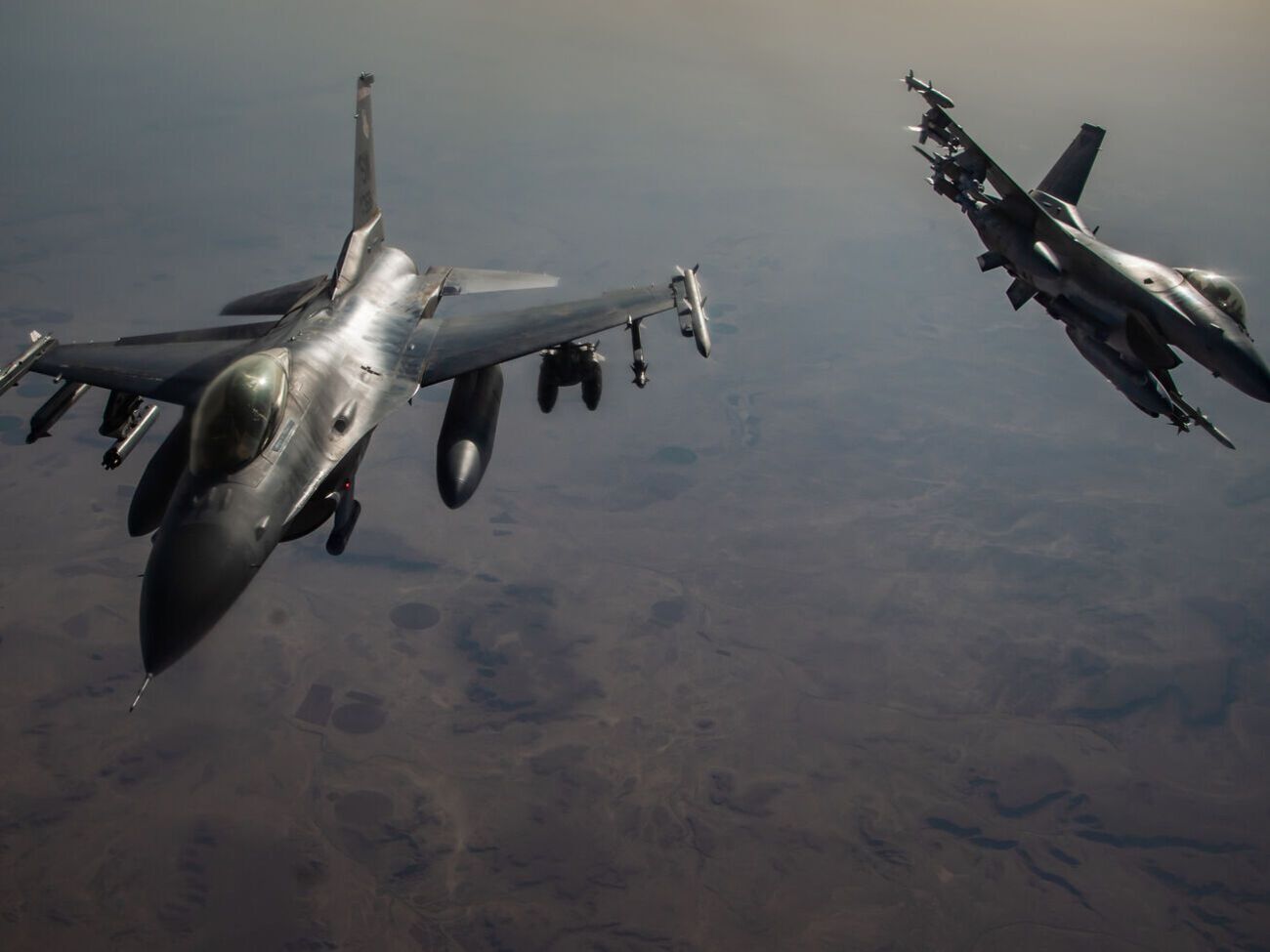 F-16&nbsp;&ndash; по словам украинских военных, наиболее подходящий сейчас для ВС ВСУ многоцелевой истребитель