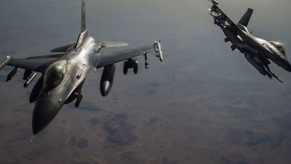 F-16 – по словам украинских военных, наиболее подходящий сейчас для ВС ВСУ многоцелевой истребитель