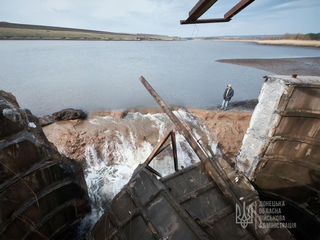 У Краматорську і далі обстежують затоплені ділянки, відкачують воду з підвалів