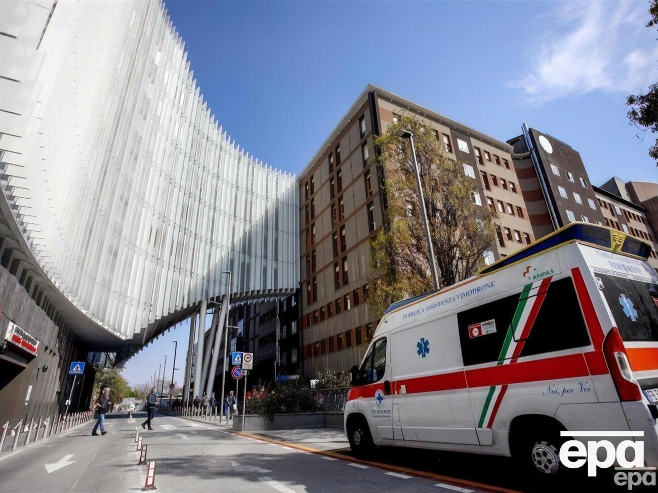 Бывший премьер со вчерашнего дня находится в одном из госпиталей Милана