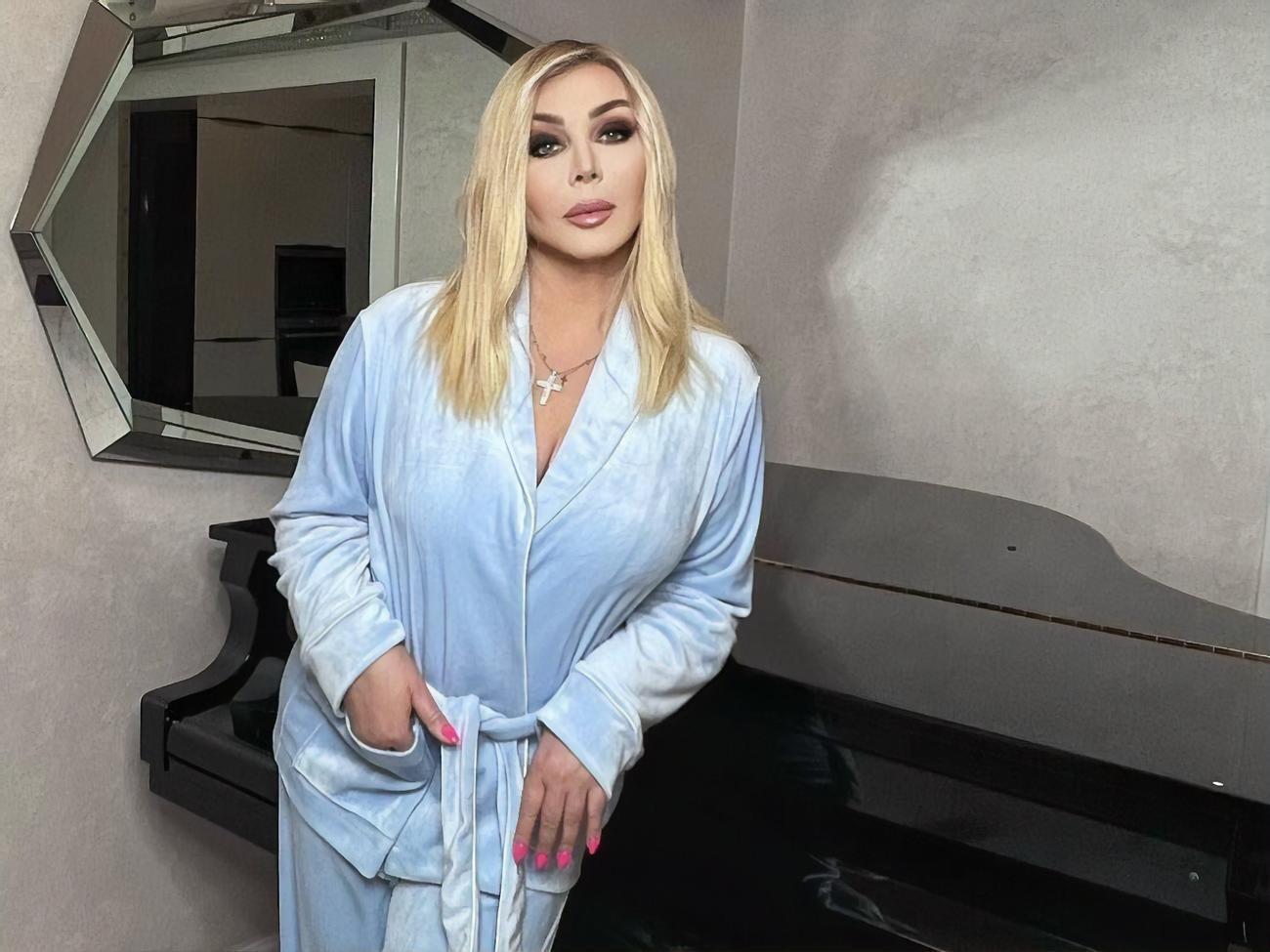 Білик народилася 1970 року в Києві