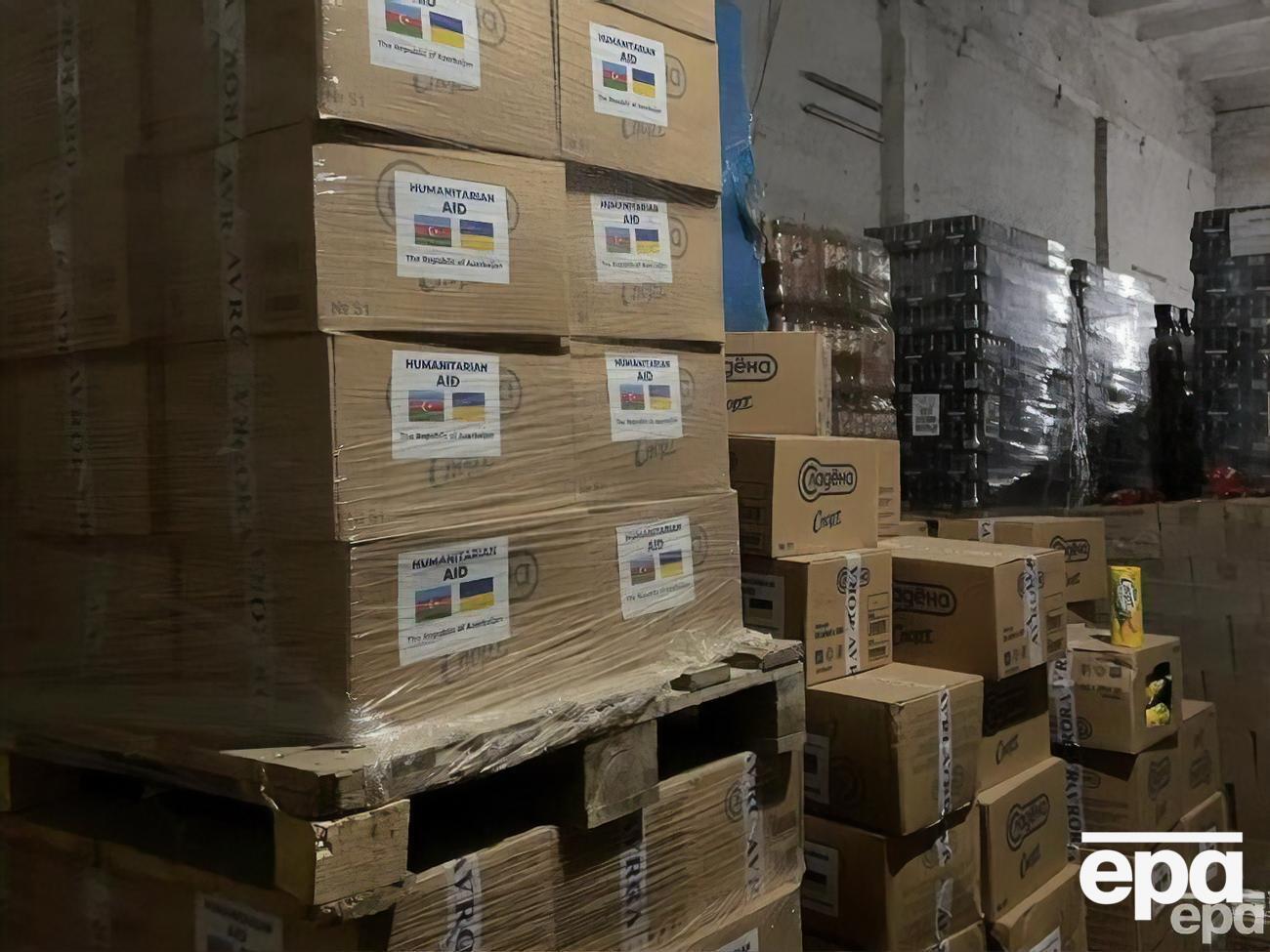 На складах хранились продукты, оборудование для пожарных и медиков&nbsp;из Польши, Великобритании, Азербайджана и других стран&nbsp;&nbsp;