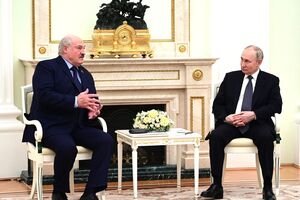 Лукашенко зустрівся з Путіним у Москві