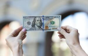 В НБУ отметили, что на валютные счета правительства в Национальном банке в марте поступило $5,1 млрд