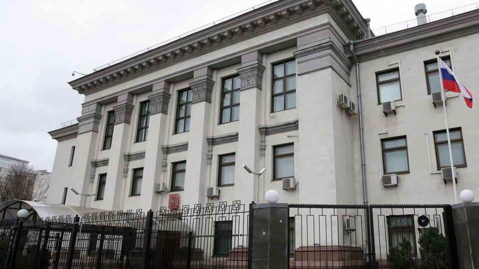 В Киевсовете инициировали расторжение договора аренды земли, предоставленной посольству РФ в Украине
