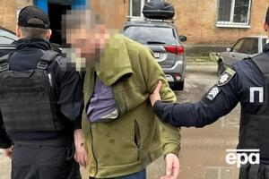 Після смерті дружини священник жив разом із дітьми