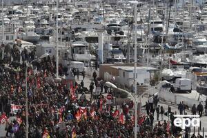 Во Франции прошла уже 11-я демонстрация против пенсионной реформы