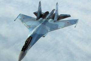 Увечері три удари ворожої авіації зафіксовано по Бериславу, два – по Новобериславу та один – по Козацькому, зазначили у Херсонській ОВА