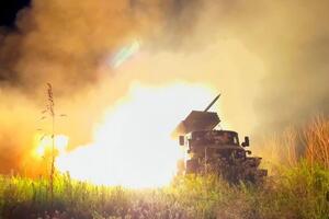 Українська реактивна артилерія знищує окупантів на півдні