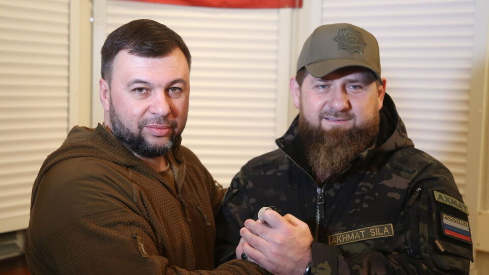 Потенциальный союз Кадырова и Пушилина не вызывает восторга в администрации Путина, заявили в ЦНС