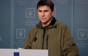 Подоляк о российских политиках: Они сами себя глубже закапывают. И пусть продолжают