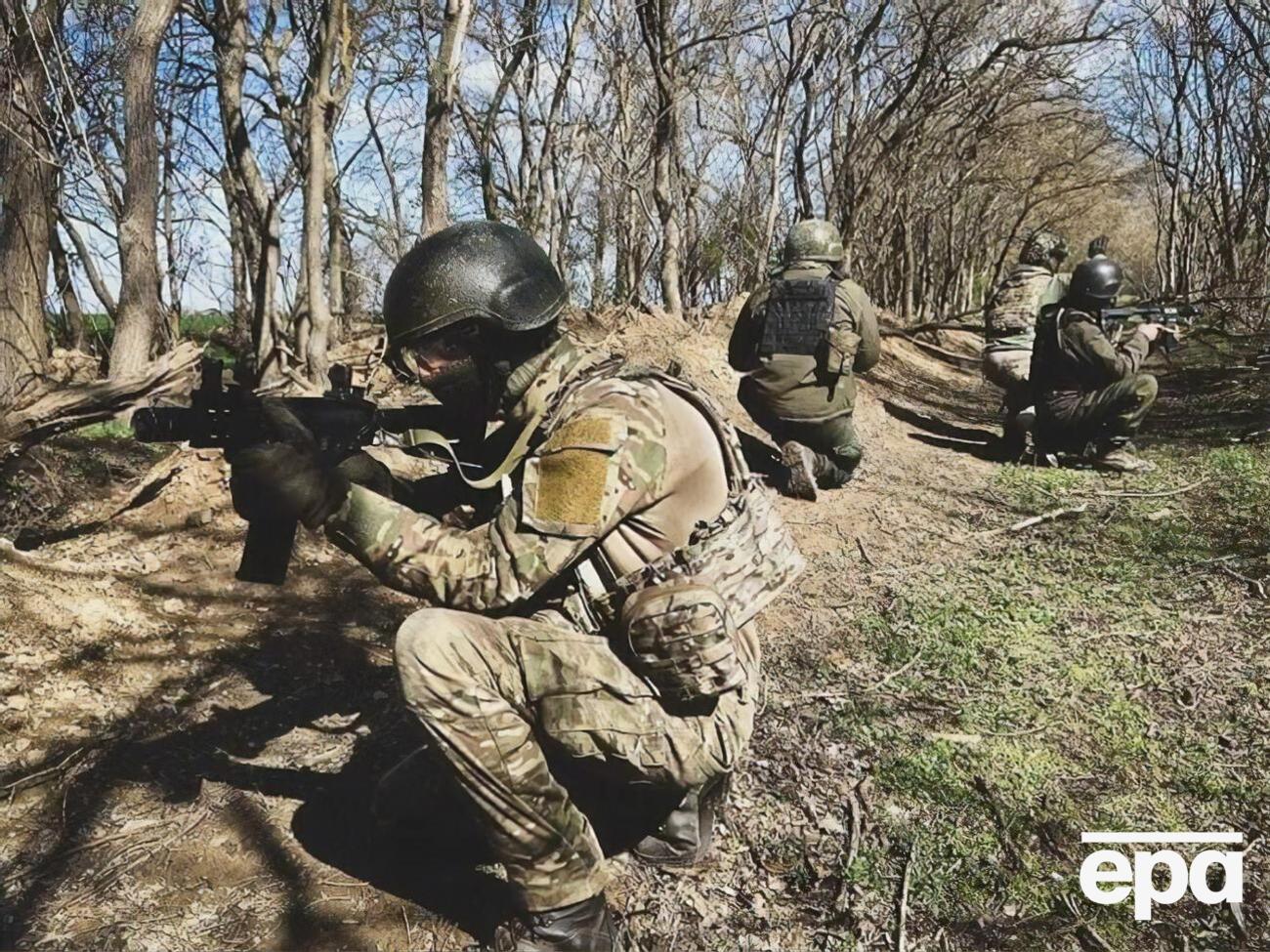 Украинские защитники продолжают держать оборону на Донбассе