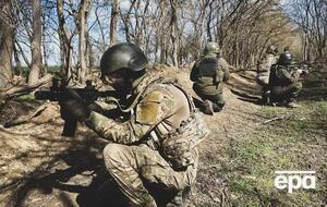 Украинские защитники продолжают держать оборону на Донбассе