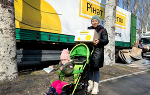 Фонд Ріната Ахметова передав понад пів мільйона продуктових наборів для жителів 22 областей України