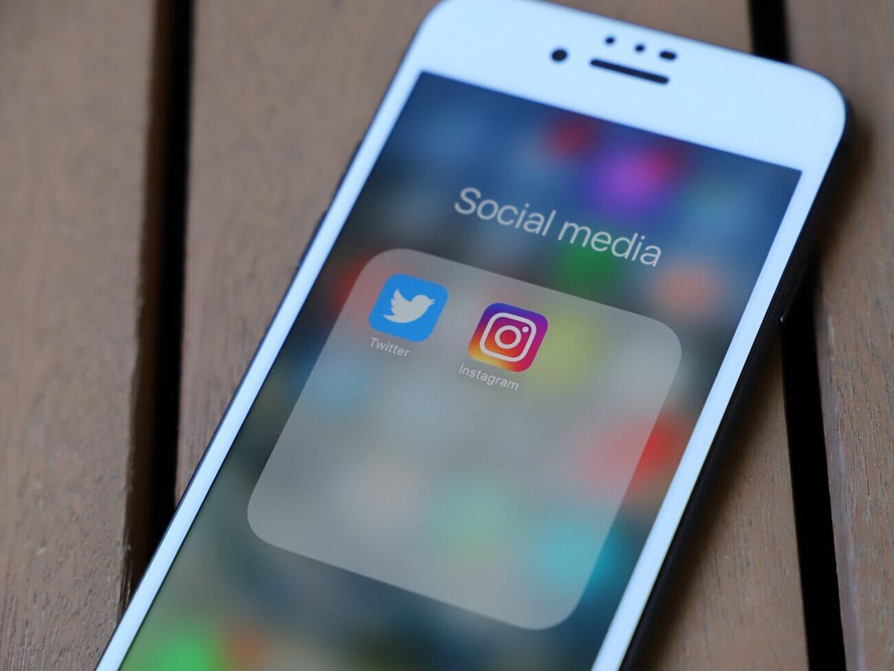 Twitter знову показує користувачам акаунти російських органів влади