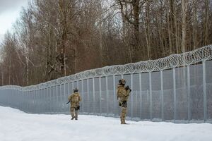 Латвія зміцнює кордон із Білоруссю огорожею