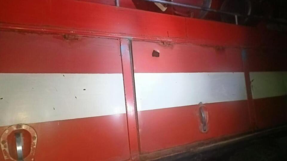 Пошкоджено, зокрема, одну з автоцистерн рятувальників