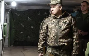 Ситуація в Бахмуті "доволі складна", наголосив Сирський